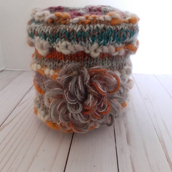 Chunky Knit Wool Beanie with Flower Gray Yellow - Picture 3 of 10